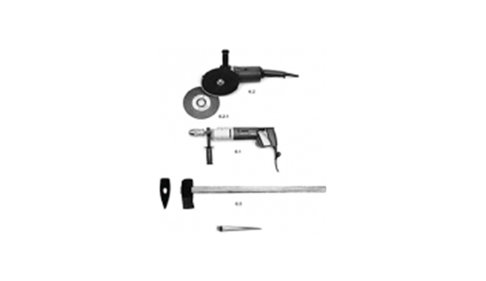 Diverse Werkzeuge wie Seitenschneider, Hammer, Bohrmaschine