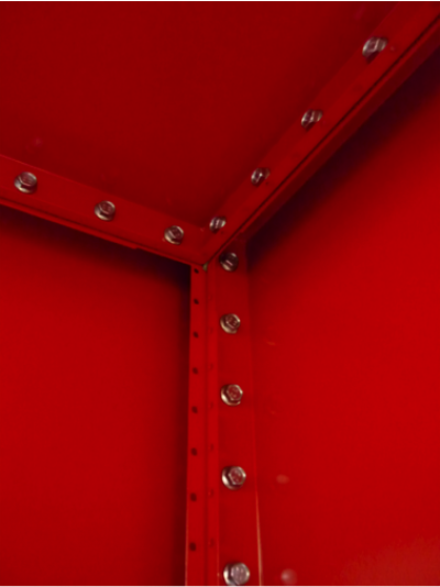 DC IT Shielding: modular construction - angle of a room, reinforced with screws.